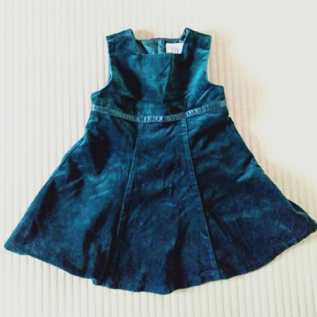 babyGAP(ベビーギャップ)のベロアワンピース　女の子 キッズ/ベビー/マタニティのキッズ服女の子用(90cm~)(ワンピース)の商品写真