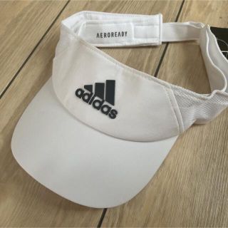 アディダス(adidas)のadidas アディダス サンバイザー 白ホワイト 新品未使用タグ付き(ウエア)