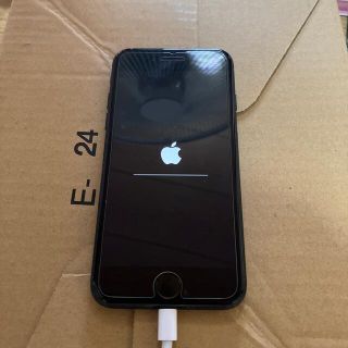 アイフォーン(iPhone)の中古　iPhone7  ブラック　32G(スマートフォン本体)