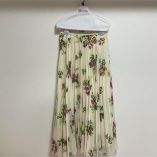 レッドヴァレンティノ(RED VALENTINO)の花柄　プリーツスカート(ロングスカート)