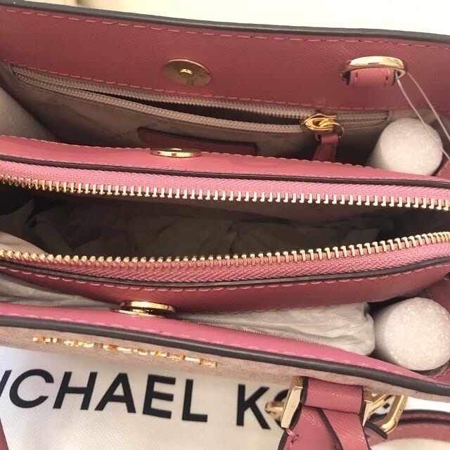 Michael Kors(マイケルコース)の☆☆☆ 専用画面☆☆☆ レディースのバッグ(ハンドバッグ)の商品写真