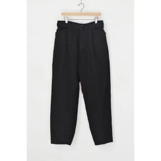 コモリ(COMOLI)のCOMOLI 22AW デニムベルテッドパンツ ブラック サイズ3 新品(デニム/ジーンズ)