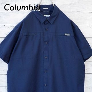 コロンビア(Columbia)の美品 コロンビア Columbia 半袖 ストレッチフィッシングシャツ ネイビー(シャツ)