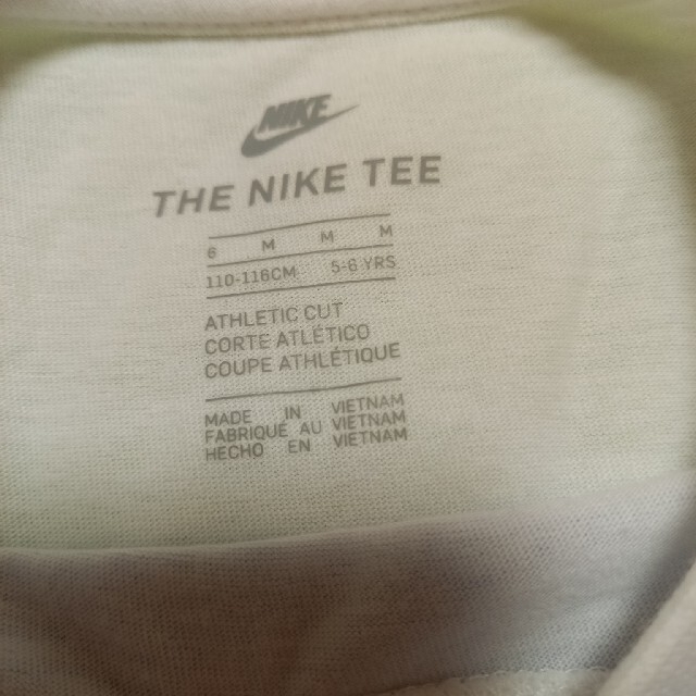 NIKE(ナイキ)のお安くしました！新品　NIKE　110～116cm 5-6years Tシャツ キッズ/ベビー/マタニティのキッズ服男の子用(90cm~)(Tシャツ/カットソー)の商品写真