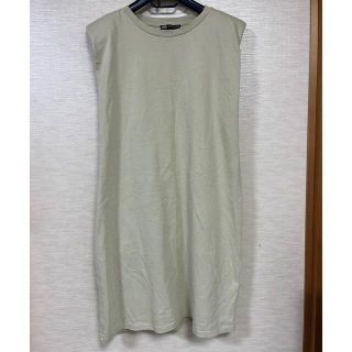 ザラ(ZARA)のZARA ノースリーブカットソー　肩パッド(Tシャツ(半袖/袖なし))