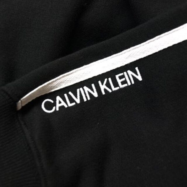 Calvin Klein(カルバンクライン)のカルバン・クライン◇ジョガー&スウエット上下セットブラック　Sサイズ　未使用 レディースのレディース その他(セット/コーデ)の商品写真