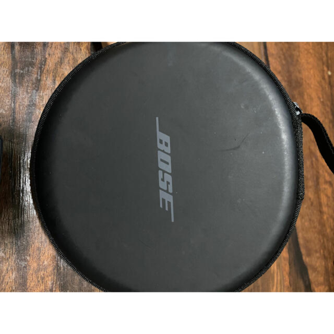 BOSE(ボーズ)のBose QuietControl 30 wireless headphones スマホ/家電/カメラのオーディオ機器(ヘッドフォン/イヤフォン)の商品写真