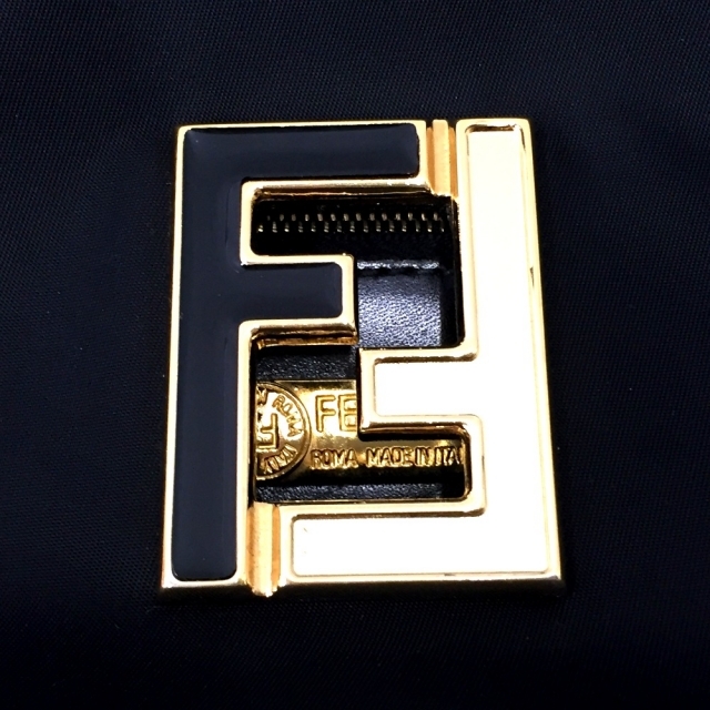 FENDI - △△FENDI フェンディ FFロゴ金具 ナイロン×レザー FENDI - △△FENDI フェンディ FFロゴ金具 ナイロン×レザー