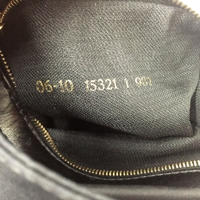 FENDI - △△FENDI フェンディ FFロゴ金具 ナイロン×レザー FENDI - △△FENDI フェンディ FFロゴ金具 ナイロン×レザー