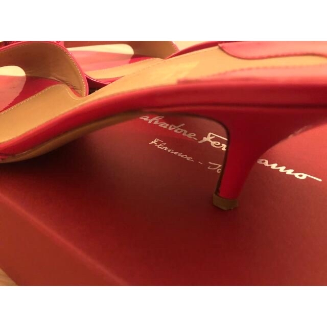 Salvatore Ferragamo - Salvatore Ferragamo ヴァラリボン サンダル