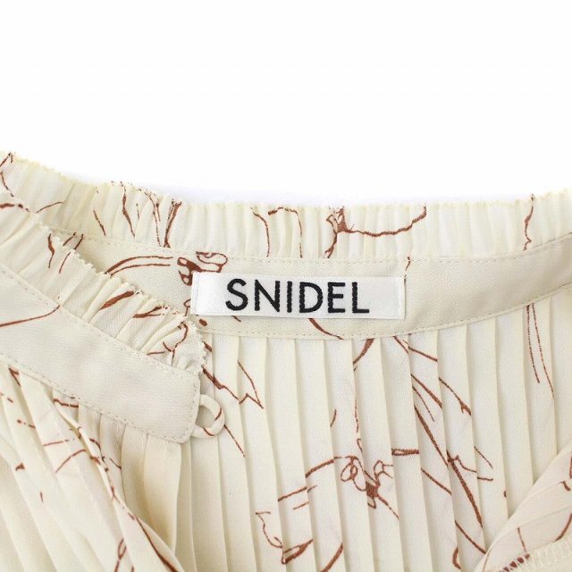 SNIDEL(スナイデル)のスナイデル ティアードプリーツワンピース ノースリーブ ロング 0 アイボリー レディースのワンピース(ロングワンピース/マキシワンピース)の商品写真