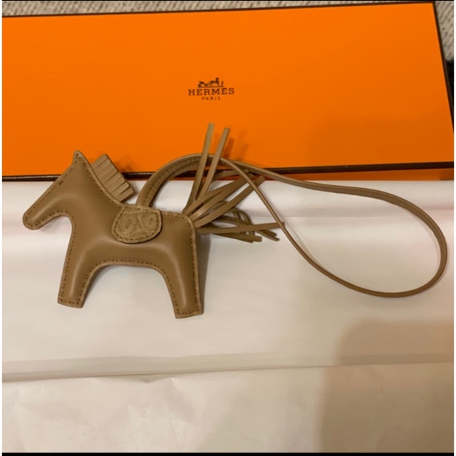 専門ショップ Hermes - エルメス ロデオ タッチ PM チャーム 激レア