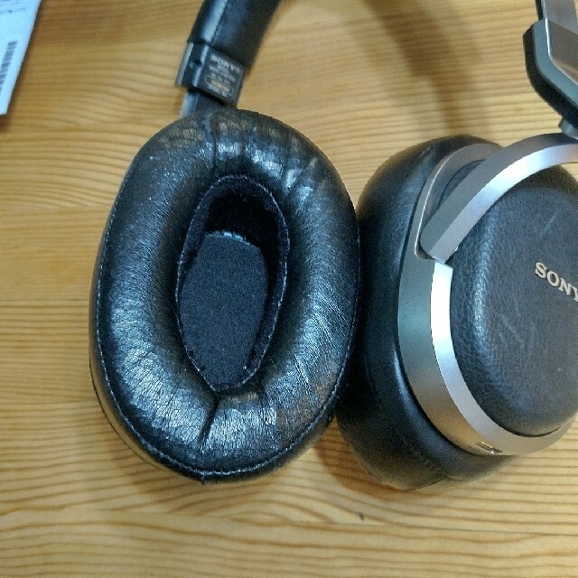 SONY(ソニー)のSONY MDR-HW700DS スマホ/家電/カメラのオーディオ機器(ヘッドフォン/イヤフォン)の商品写真