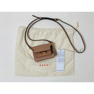 マルニ(Marni)の新品《 MARNI 》サフィアーノカーフスキン TRUNK BAG NANO(ショルダーバッグ)