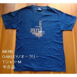 オークリー(Oakley)のMENS★OAKLEY/オークリーのＴシャツ･ネイビーブルー･M･中古(Tシャツ/カットソー(半袖/袖なし))