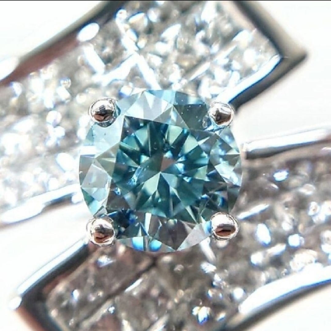 【鑑定書付】アイスブルーダイヤモンド リング 0.348ct レディースのアクセサリー(リング(指輪))の商品写真