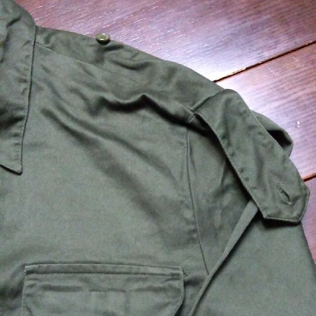デッドストック ポルトガル軍 ミリタリーシャツ メンズのジャケット/アウター(ミリタリージャケット)の商品写真