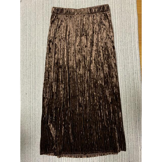 GU(ジーユー)のGU ベロアプリーツスカート レディースのスカート(ロングスカート)の商品写真