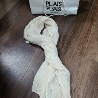 プリーツプリーズイッセイミヤケ(PLEATS PLEASE ISSEY MIYAKE)の今季！５月三越イッセイミヤケPLEASE購入(ストール/パシュミナ)