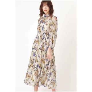 ジルスチュアート(JILLSTUART)の新品 ジルスチュアート フローティング フラワー ワンピース 新作(ロングワンピース/マキシワンピース)