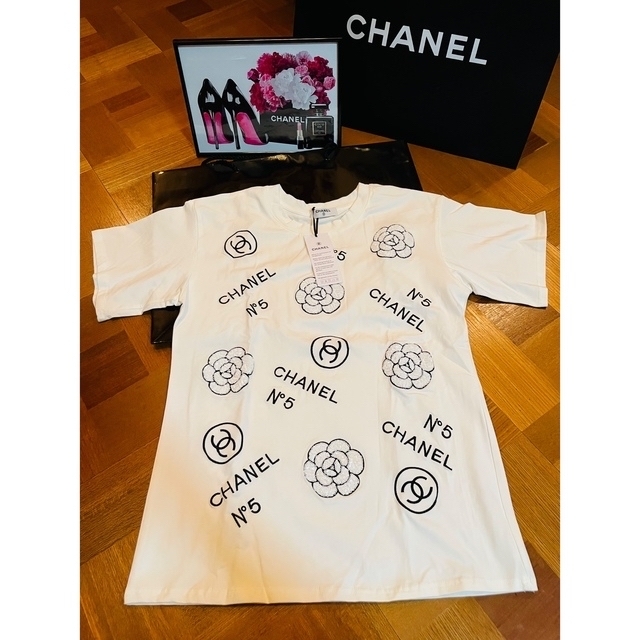CHANEL カメリア ココマーク トップス-