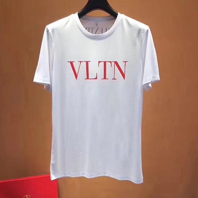 VALENTINO(ヴァレンティノ)のten様専用　新品未使用　ヴァレンティノ　VLTN Tシャツ レディースのトップス(Tシャツ(半袖/袖なし))の商品写真