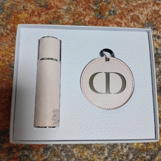 Dior(ディオール)の2022Dior バースデーギフト コスメ/美容のキット/セット(コフレ/メイクアップセット)の商品写真