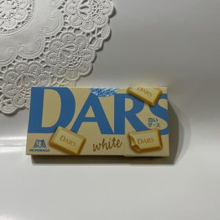 モリナガセイカ(森永製菓)の森永製菓 DARS 白いダース 森永 こだわり ミルク の ホワイトチョコレート(菓子/デザート)