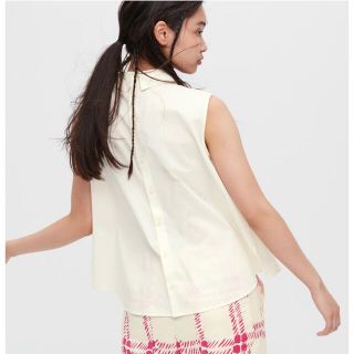 ユニクロ(UNIQLO)のUNIQLO ユニクロ x MARNI タックブラウス（ノースリーブ）(シャツ/ブラウス(半袖/袖なし))