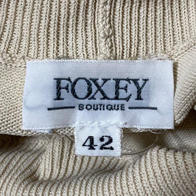 FOXEY(フォクシー)のフォクシー 半袖セーター サイズ42 L - レディースのトップス(ニット/セーター)の商品写真