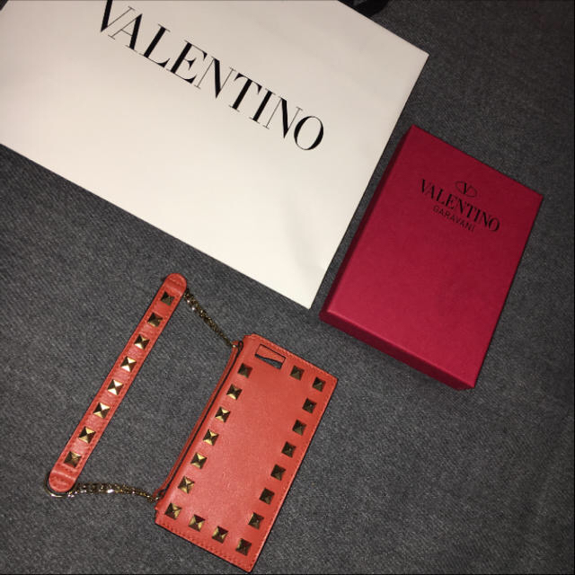 【高知インター店】 VALENTINO - VALENTINO ヴァレンティノ iPhoneケース ロックスタッズ iPhoneケース 【高知インター店】 VALENTINO - VALENTINO ヴァレンティノ iPhoneケース ロックスタッズ iPhoneケース