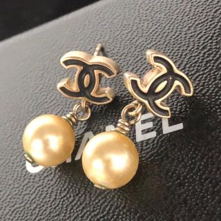 シャネル パールピアス ピアス(ブラック/黒色系)の通販 34点