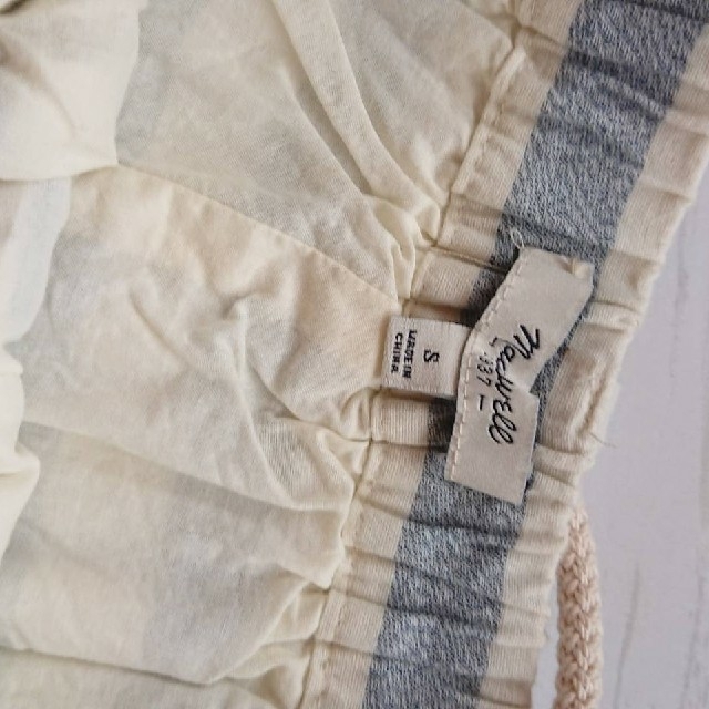 Madewell(メイドウェル)のmadewell☆紐付きベルト×綿生地ボーダーフレアスカート レディースのスカート(ミニスカート)の商品写真