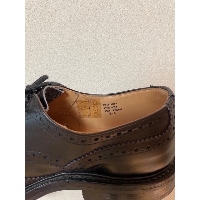 Trickers(トリッカーズ)の【gnikhognis様専用】トリッカーズ　バートン黒　 UK8/26.5cm メンズの靴/シューズ(ドレス/ビジネス)の商品写真