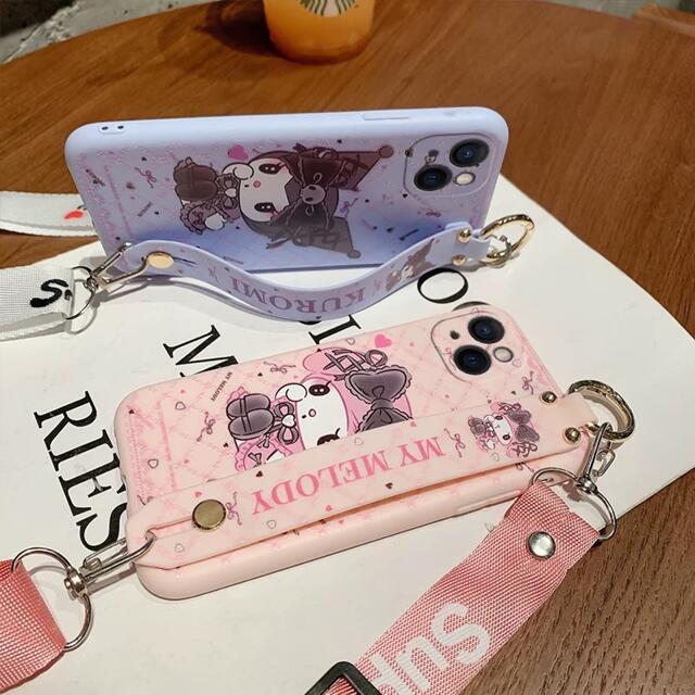 【iPhone13】クロミちゃん/ゴスロリ/ストラップ付/スマホケース スマホ/家電/カメラのスマホアクセサリー(iPhoneケース)の商品写真