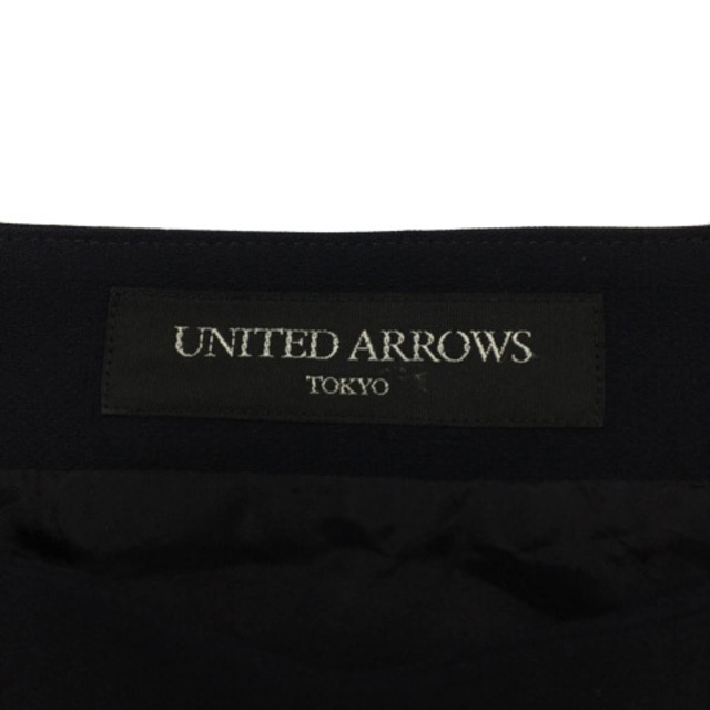 UNITED ARROWS(ユナイテッドアローズ)のユナイテッドアローズ スカート フレア ひざ丈 タック 無地 38 黒 紺 レディースのスカート(ひざ丈スカート)の商品写真