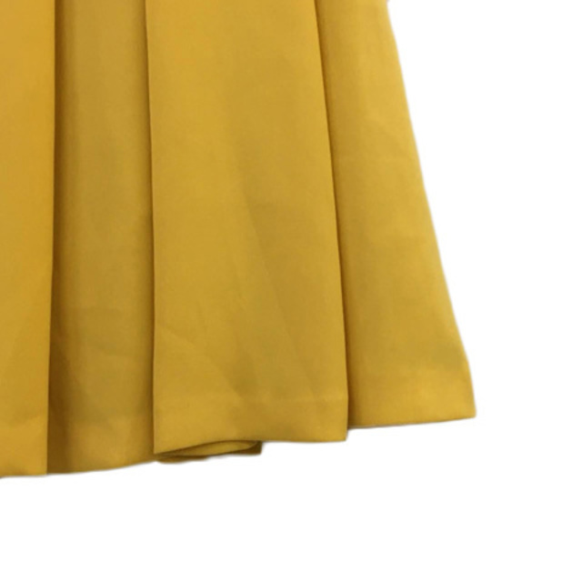 ROPE’(ロペ)のロペ スカート プリーツ フレア ひざ丈 無地 タック 38 黄 イエロー レディースのスカート(ミニスカート)の商品写真