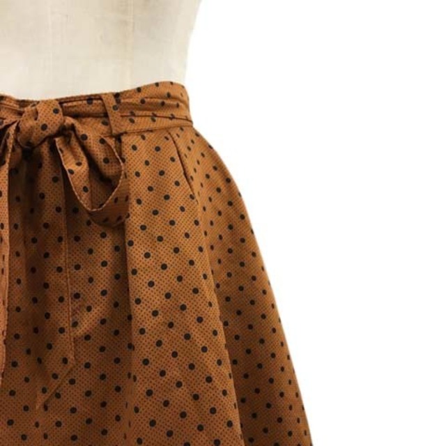 dazzlin(ダズリン)のダズリン スカート フレア タック ミニ ドット リボンベルト M 茶 黒 レディースのスカート(ミニスカート)の商品写真