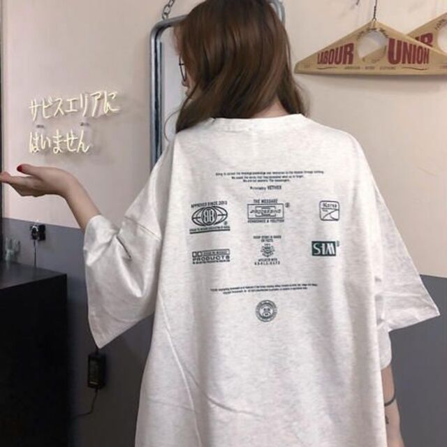  Tシャツ 半袖 ビッグシルエット バック ロゴ プリント トップス レディースのトップス(Tシャツ(半袖/袖なし))の商品写真