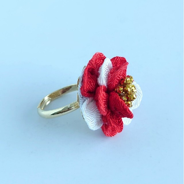 つまみ細工 ❁ 指輪【Flower🌼】 ハンドメイドのアクセサリー(リング)の商品写真