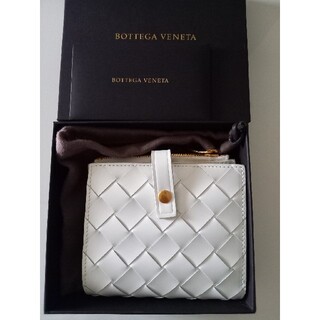 ボッテガヴェネタ(Bottega Veneta)の大幅値下げボッテガ２つ折りウォレット新品(財布)