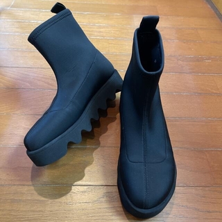 イッセイミヤケ 靴/シューズ（ブラック/黒色系）の通販 36点 | ISSEY