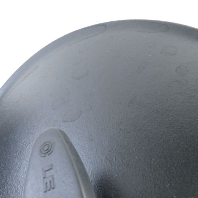 LE CREUSET - ルクルーゼ センセーション ココットオーバル 両手 LE CREUSET - ルクルーゼ センセーション ココットオーバル 両手