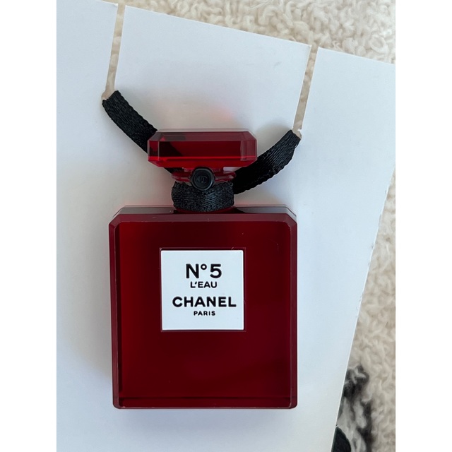 CHANEL(シャネル)のシャネル　N5ミニボトル　非売品　香水オーナメント レディースのアクセサリー(チャーム)の商品写真