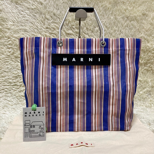 Marni(マルニ)の保存袋✨美品✨マルニ トートバッグ フラワーカフェ アストラルブルー ストライプ レディースのバッグ(トートバッグ)の商品写真