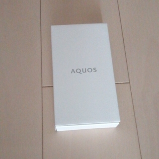 アクオス(AQUOS)の【新品 未使用】AQUOS sense6s SHG07 ライトカッパー(スマートフォン本体)