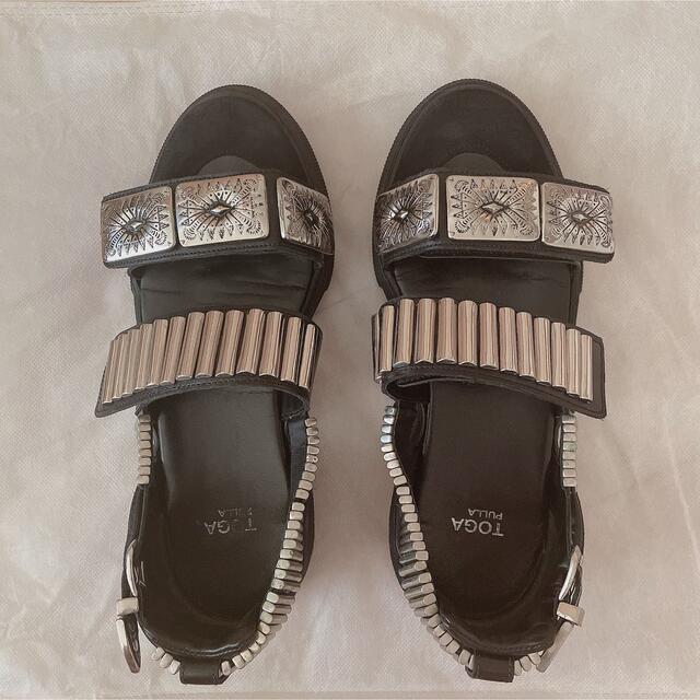 新品 未使用 TOGA PULLA Metal buckle sandals