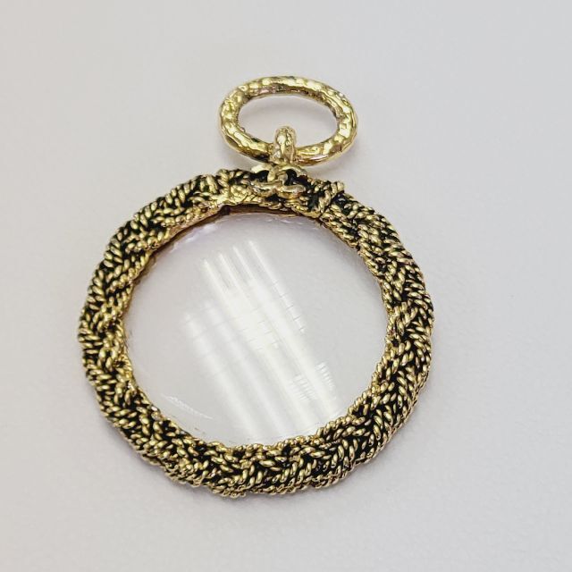 CHANEL(シャネル)のシャネル CHANEL チャーム ペンダント 虫眼鏡 998 レディースのアクセサリー(その他)の商品写真