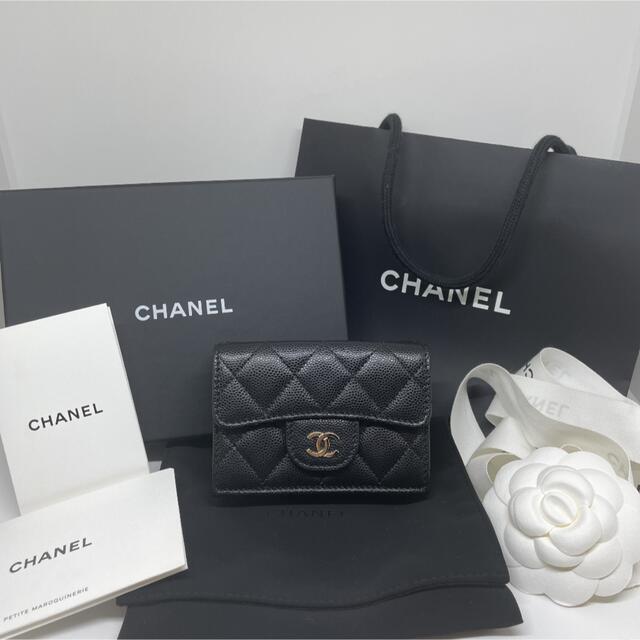 CHANEL(シャネル)のシャネル キャビアスキン マニ マトラッセ ココマーク コンパクト 黒 財布 レディースのファッション小物(財布)の商品写真