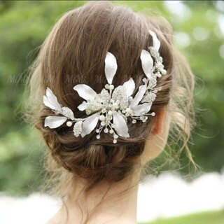 ☆新品ヘッドドレス シルバー ウェディングブライダルヘッドヘアアクセサリー結婚式(ウェディングドレス)